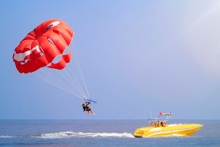 Parasailing in Port Blair