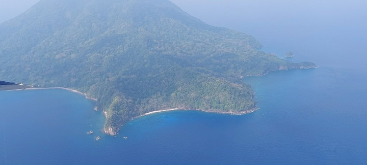 Day trip to Barren Island