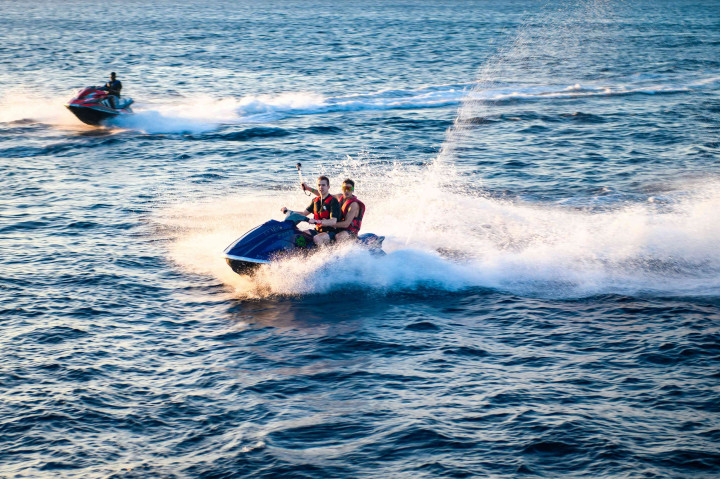 jet-ski-ride-in-north-bay-island