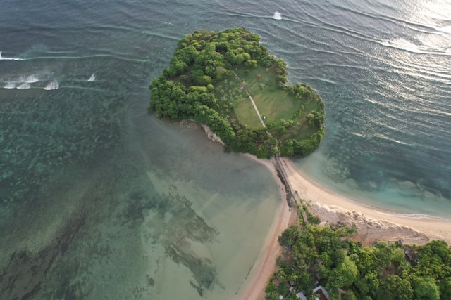 Rutland & Cinque Island